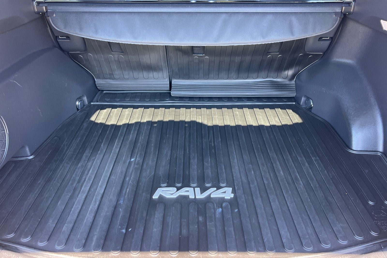 2022 Toyota RAV4 Hybrid XSE
