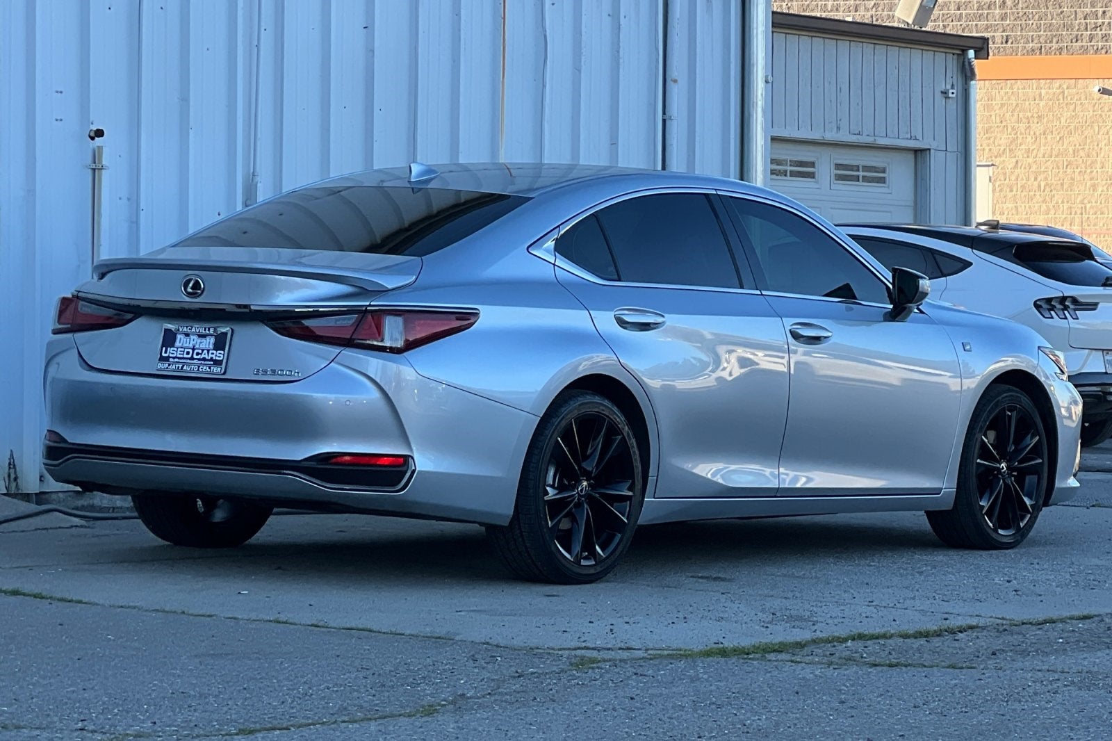 2024 Lexus ES 300h F SPORT Handling