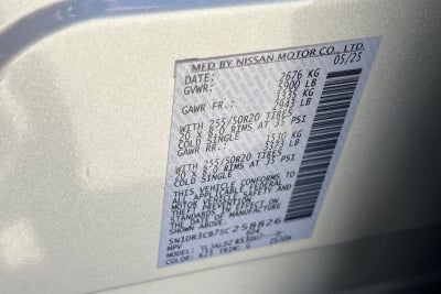 2025 Nissan Pathfinder SL
