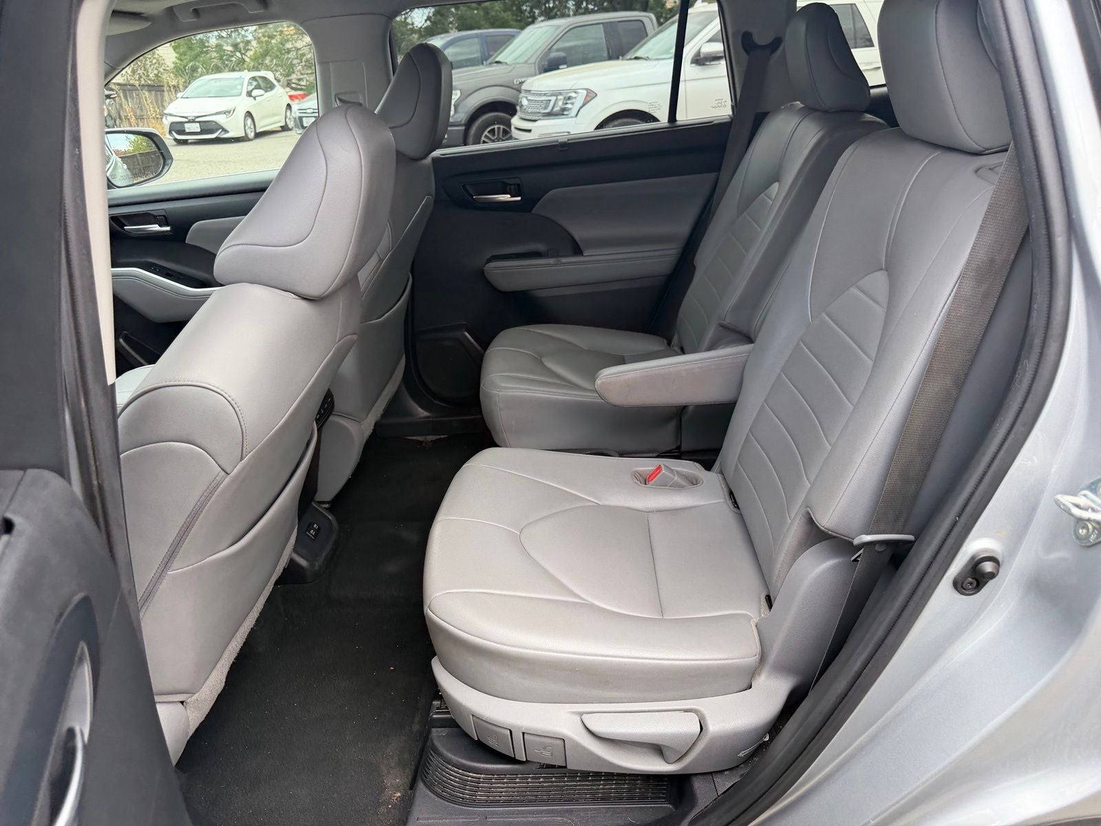 2020 Toyota Highlander Hybrid XLE