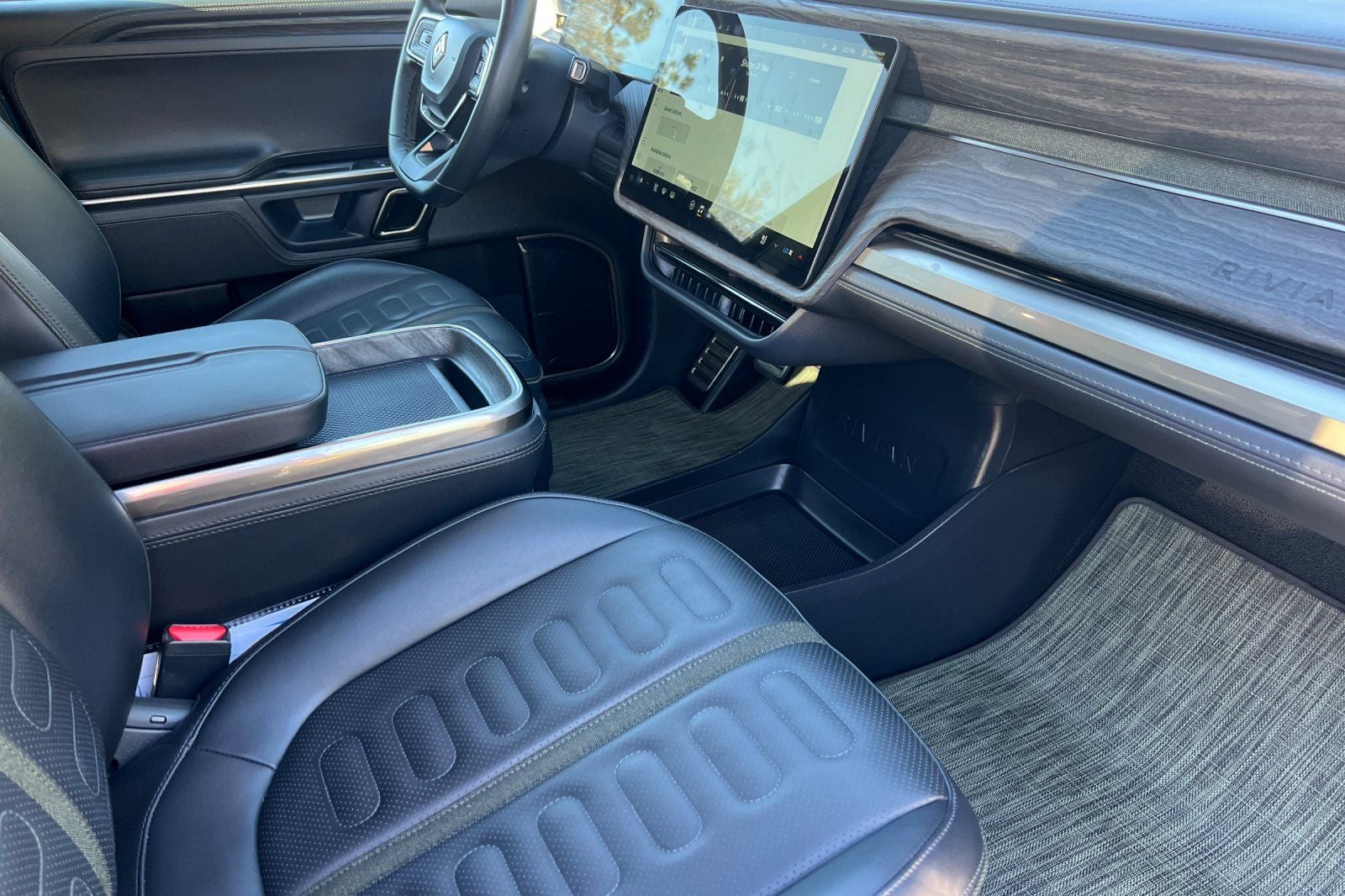 2023 Rivian R1T Adventure