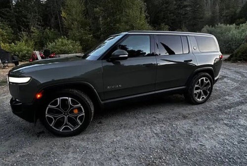 2022 Rivian R1S Launch Edition