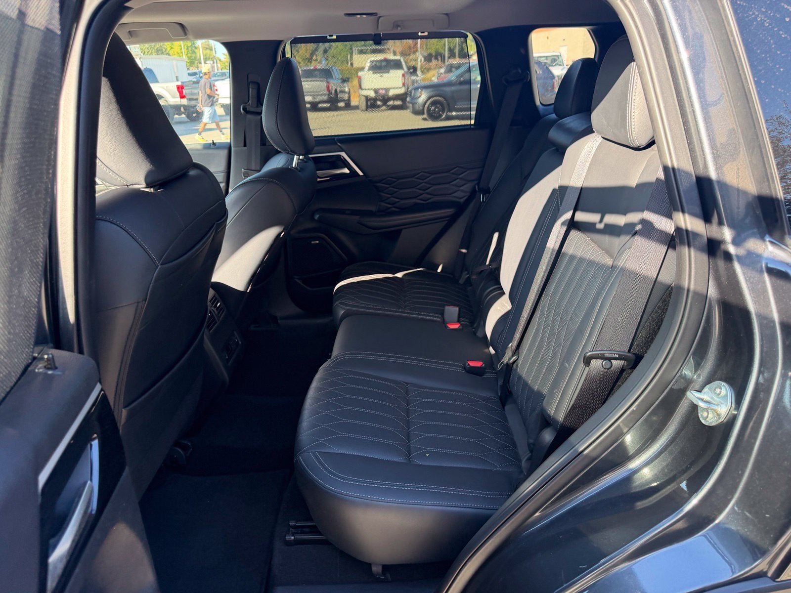 2025 Mitsubishi Outlander SEL