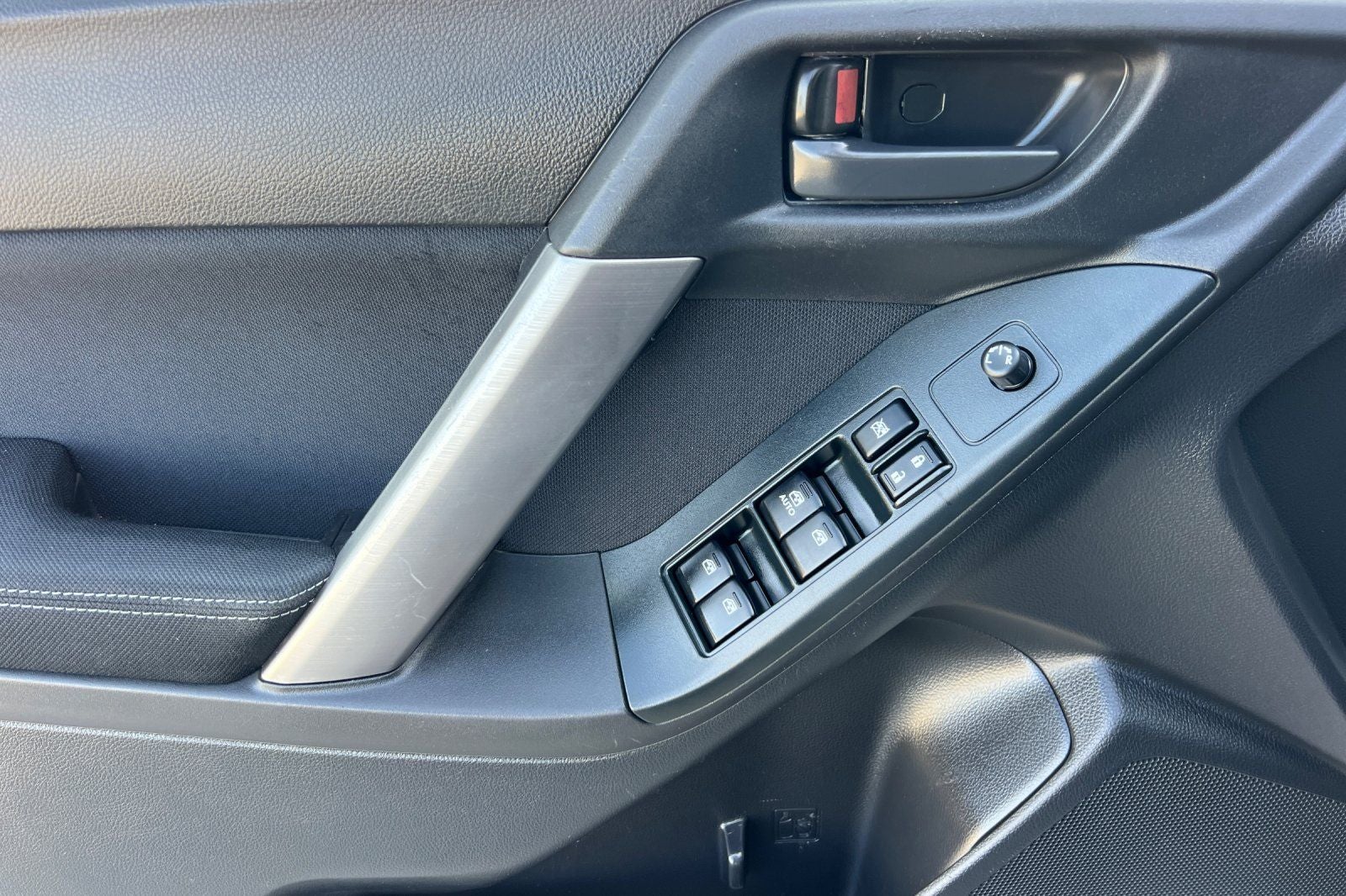 2014 Subaru Forester 2.5i