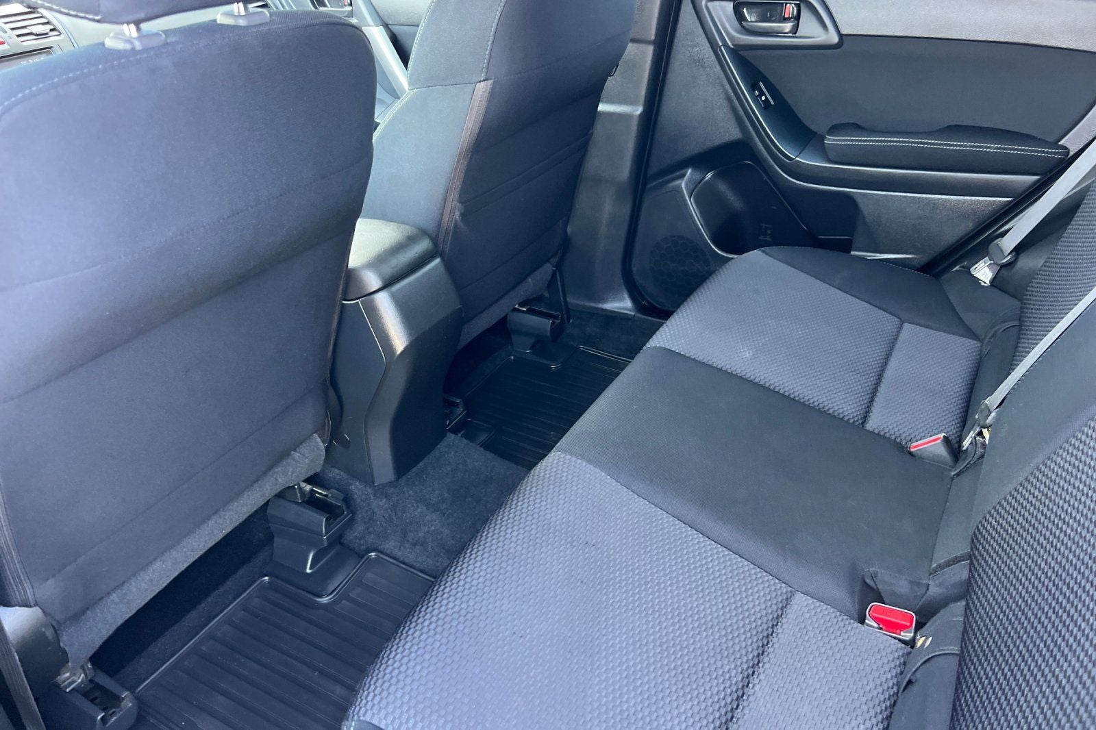 2014 Subaru Forester 2.5i