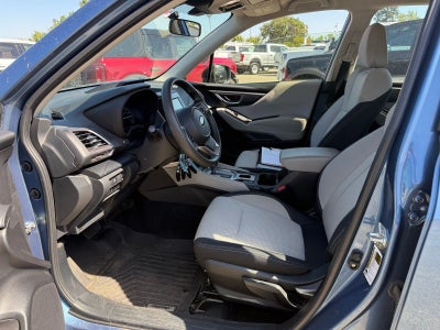 2023 Subaru Forester Base
