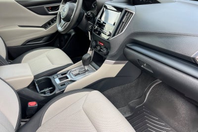 2023 Subaru Forester Base