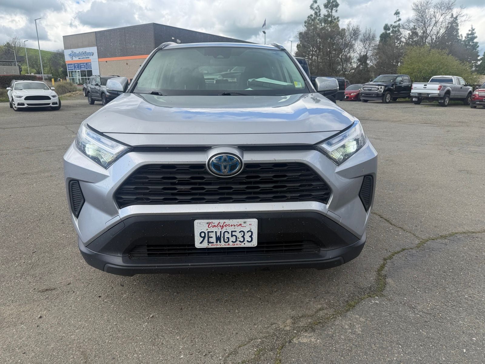 2023 Toyota RAV4 Hybrid XLE