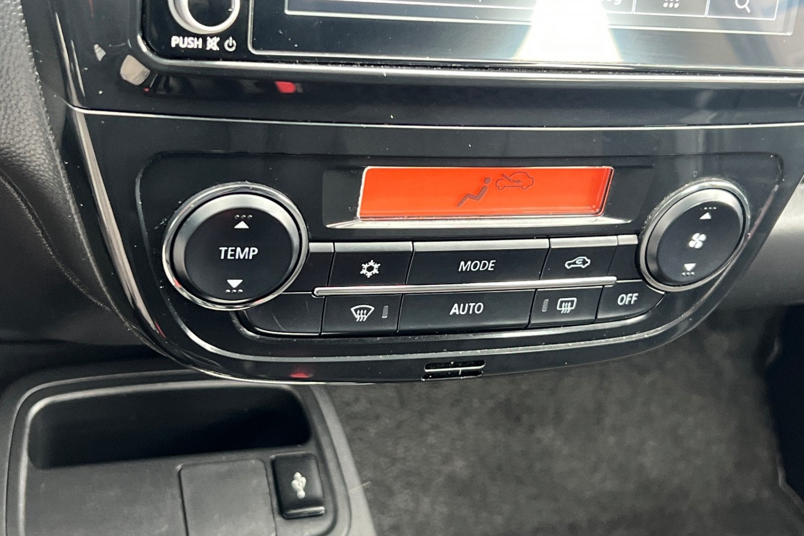 2022 Mitsubishi Mirage ES