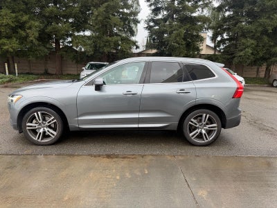 2021 Volvo XC60 T6 Momentum