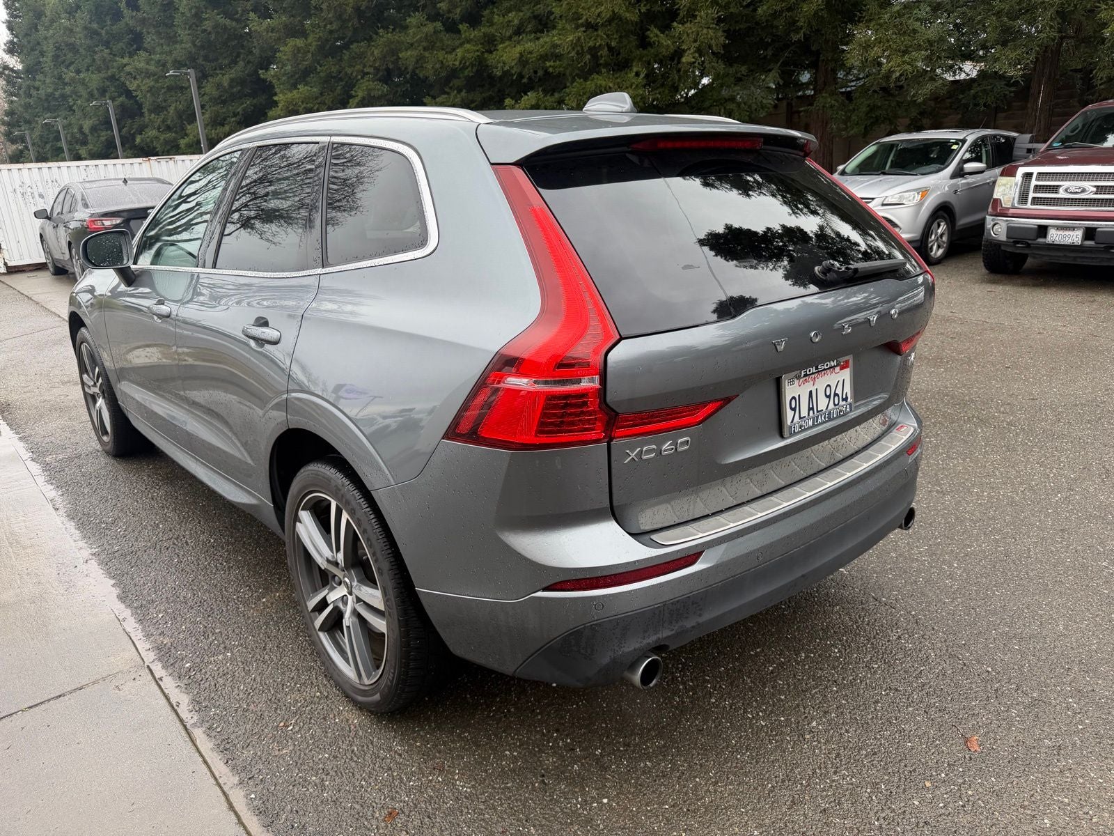 2021 Volvo XC60 T6 Momentum