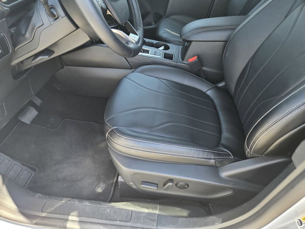 2025 Ford Escape Plug-In Hybrid Base