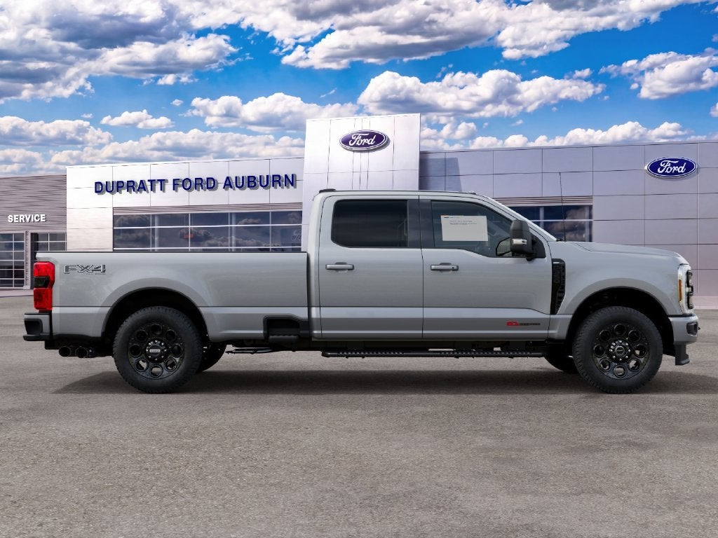 2027 Ford F-350SD XLT