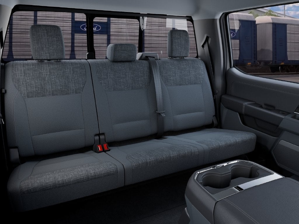 2027 Ford F-350SD XLT