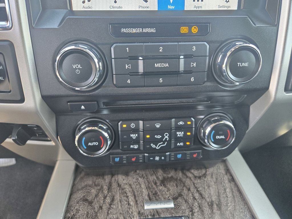 2017 Ford F-450SD Lariat DRW