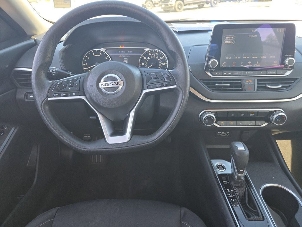 2022 Nissan Altima 2.5 SV