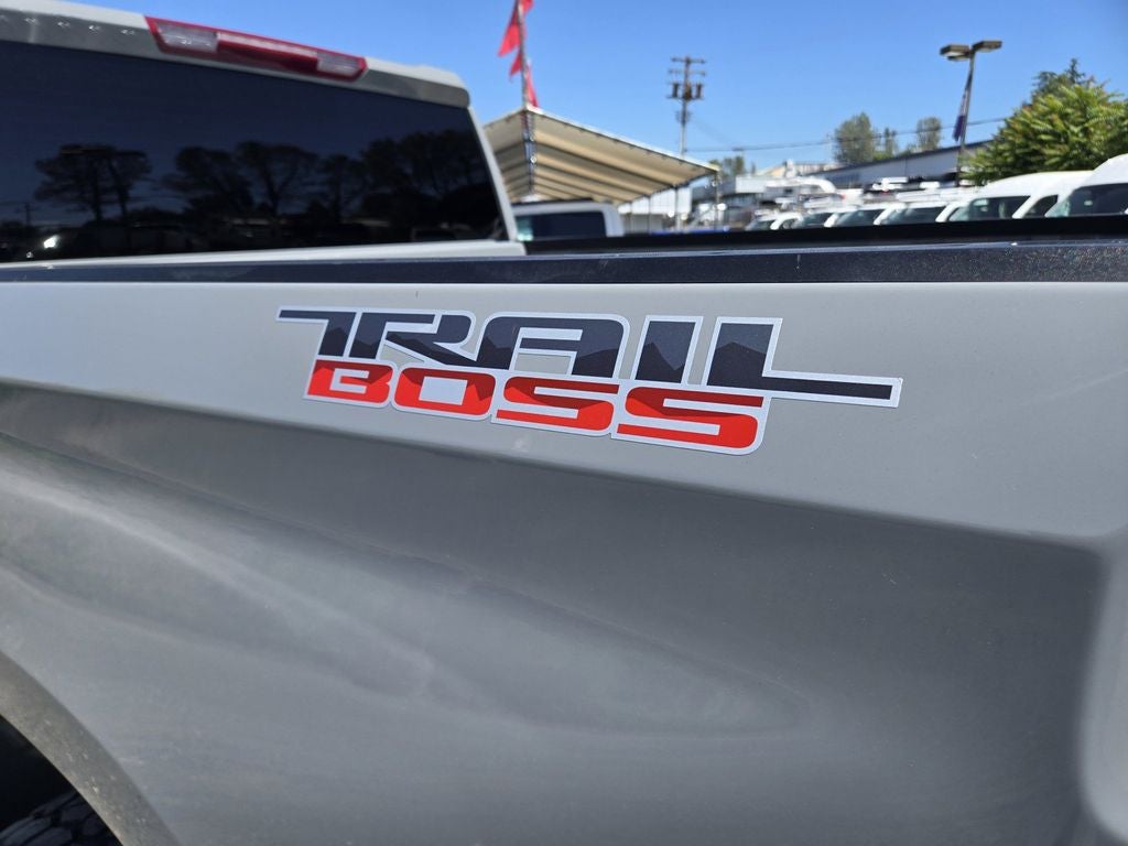 2025 Chevrolet Silverado 1500 Custom Trail Boss